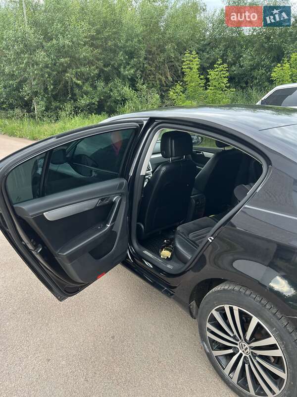 Седан Volkswagen Passat 2012 в Коростені