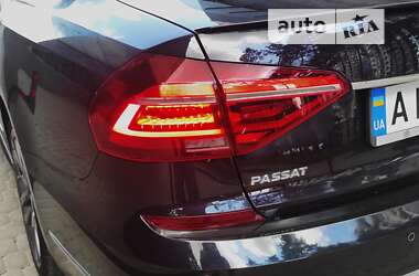 Седан Volkswagen Passat 2018 в Києві