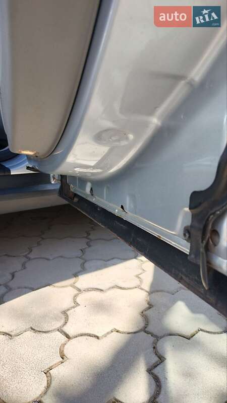 Седан Volkswagen Passat 2003 в Кривом Роге