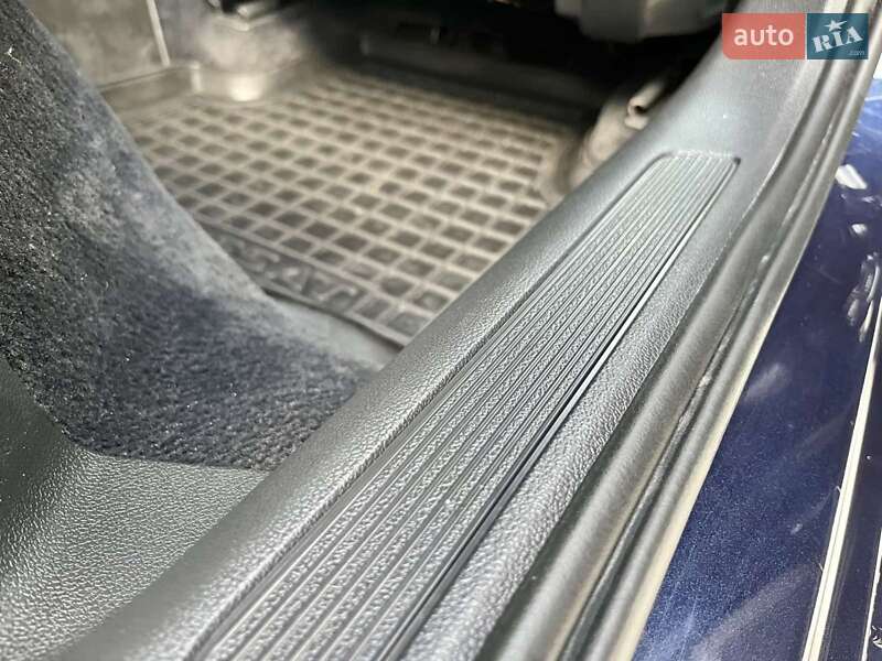 Универсал Volkswagen Passat 2016 в Золочеве фото 68 Универсал Volkswagen Passat 2016 в Золочеве