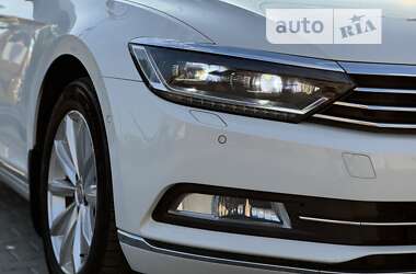 Седан Volkswagen Passat 2015 в Виннице