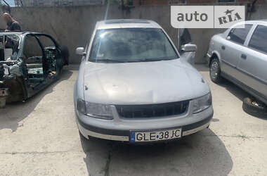 Седан Volkswagen Passat 1999 в Сумах