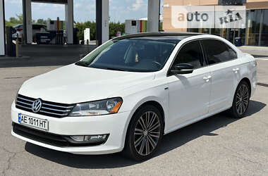 Седан Volkswagen Passat 2014 в Дніпрі