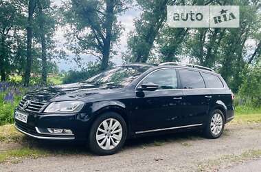 Универсал Volkswagen Passat 2013 в Коростене