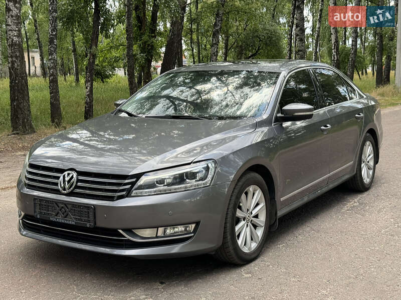 Седан Volkswagen Passat 2013 в Ахтырке