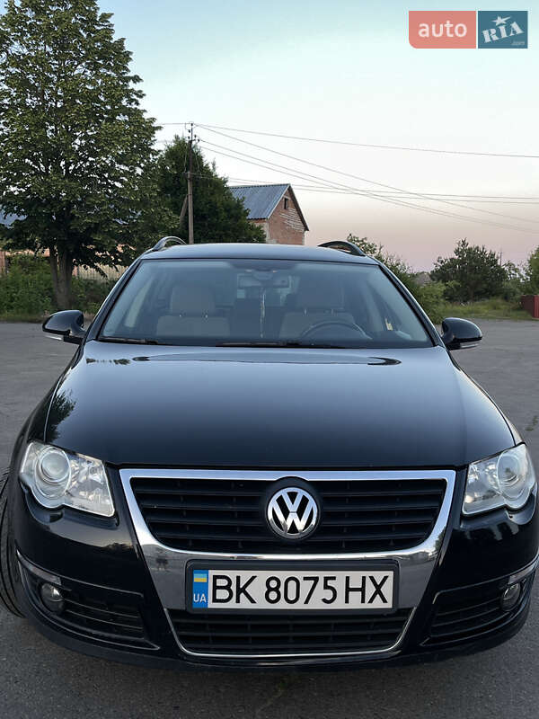 Універсал Volkswagen Passat 2006 в Вараші