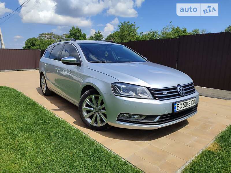 Універсал Volkswagen Passat 2013 в Тернополі