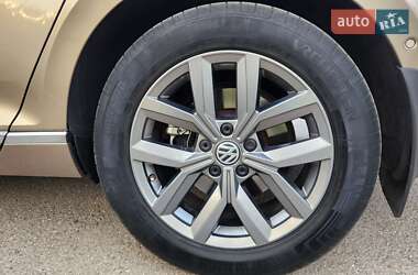 Седан Volkswagen Passat 2015 в Долинской