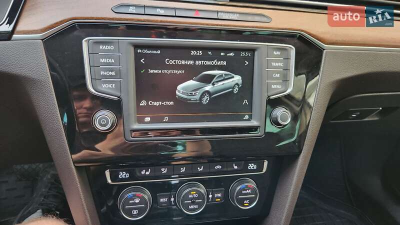 Седан Volkswagen Passat 2015 в Долинській