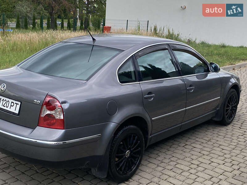Седан Volkswagen Passat 2005 в Львові