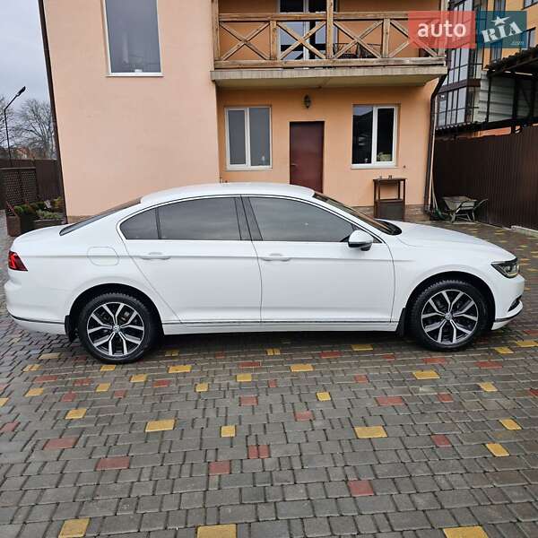 Седан Volkswagen Passat 2016 в Каменец-Подольском