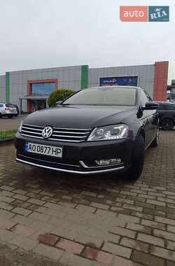 Седан Volkswagen Passat 2011 в Виноградове