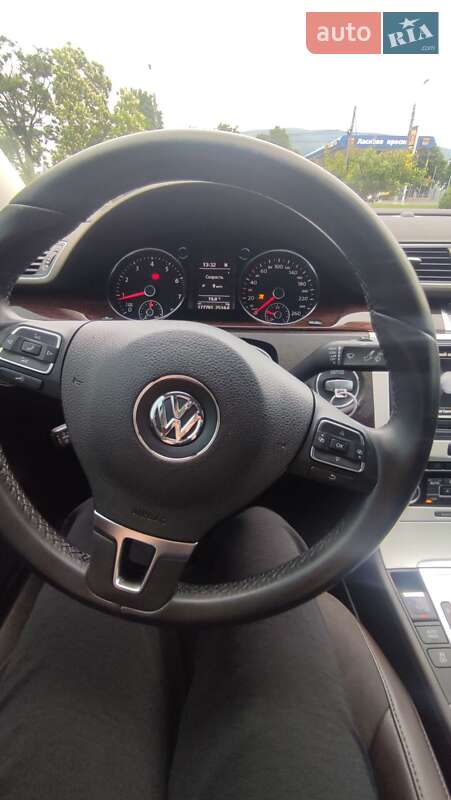 Седан Volkswagen Passat 2011 в Виноградове