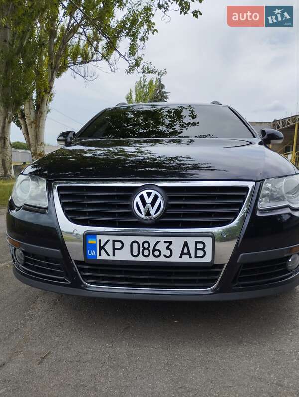 Универсал Volkswagen Passat 2009 в Запорожье