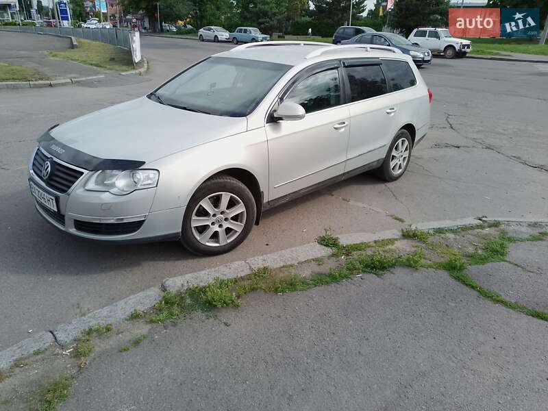 Универсал Volkswagen Passat 2009 в Хмельницком