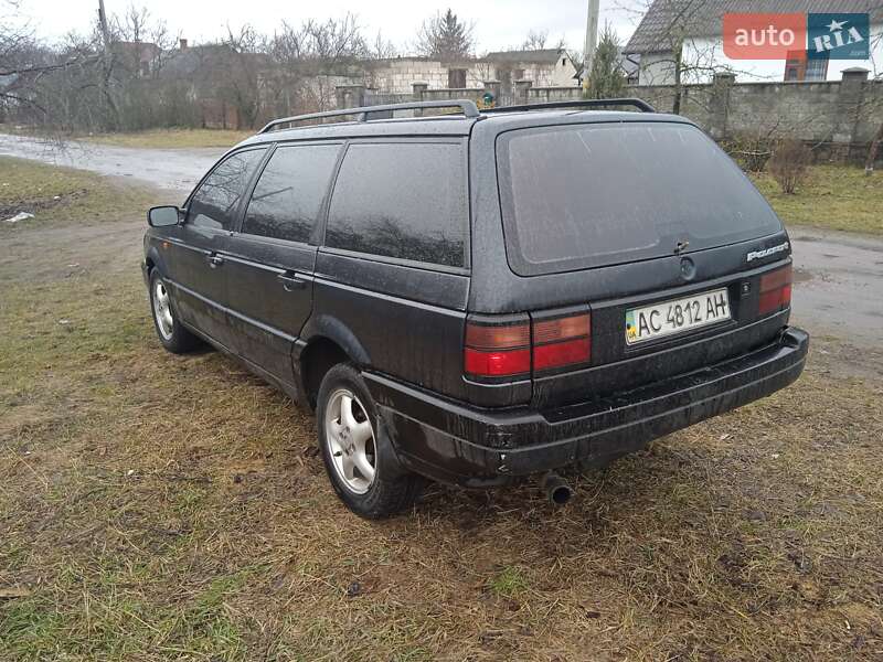 Универсал Volkswagen Passat 1993 в Ровно