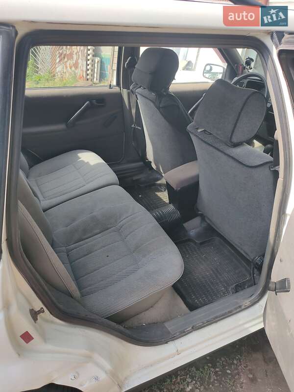 Универсал Volkswagen Passat 1989 в Днепре