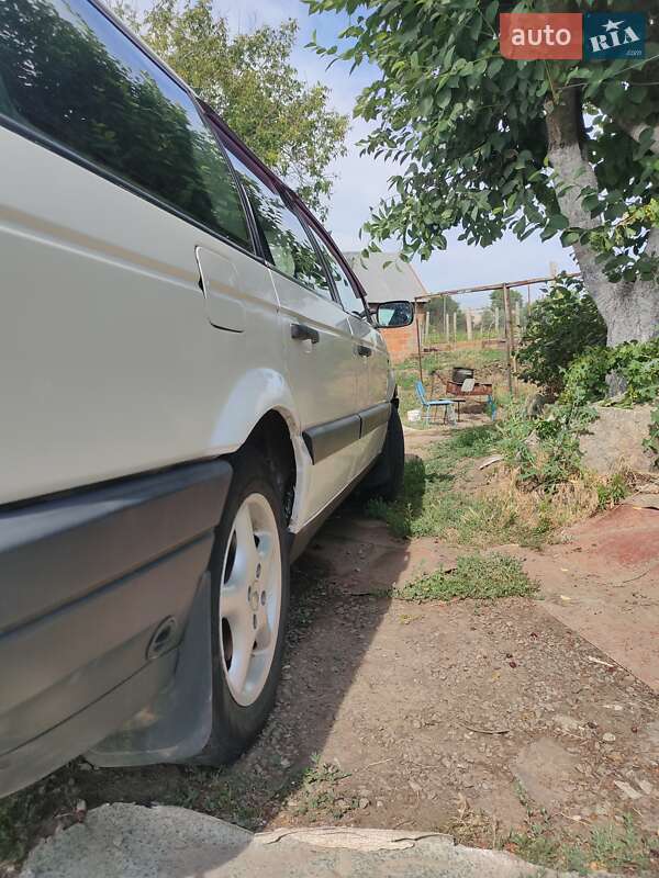 Универсал Volkswagen Passat 1989 в Днепре