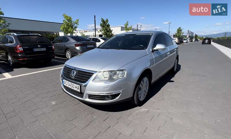 Седан Volkswagen Passat 2010 в Мукачевому