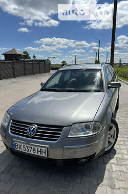 Универсал Volkswagen Passat 2003 в Ровно