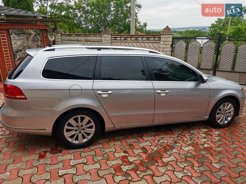 Універсал Volkswagen Passat 2014 в Вінниці