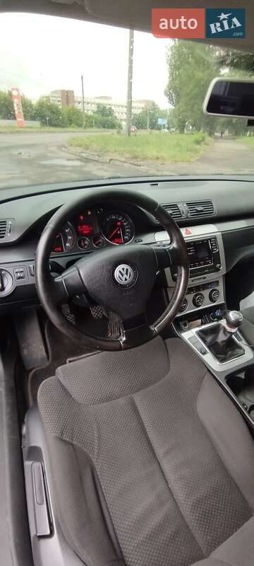 Седан Volkswagen Passat 2007 в Смеле