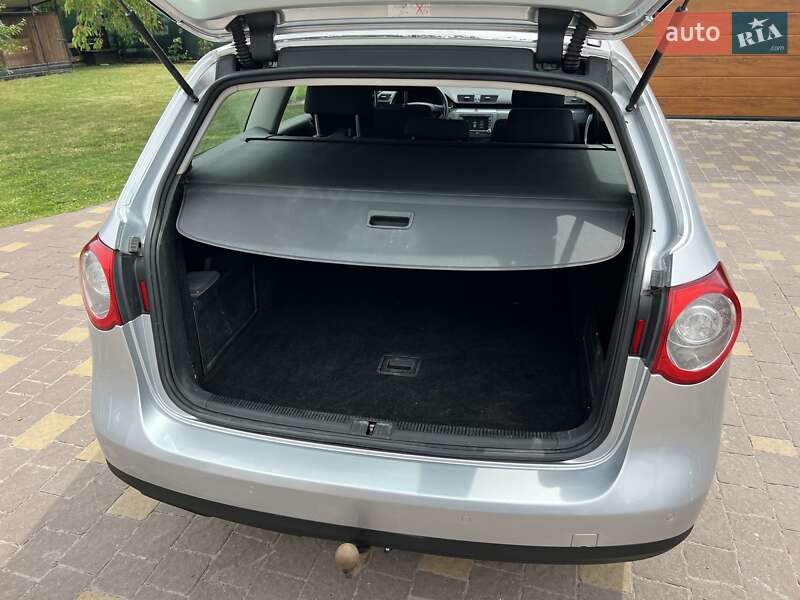 Універсал Volkswagen Passat 2008 в Бродах