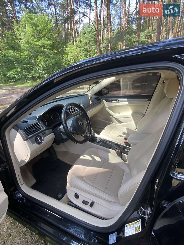 Седан Volkswagen Passat 2014 в Недригайліву