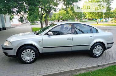 Седан Volkswagen Passat 2001 в Килии