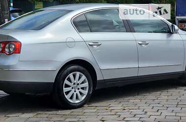 Седан Volkswagen Passat 2008 в Мукачевому