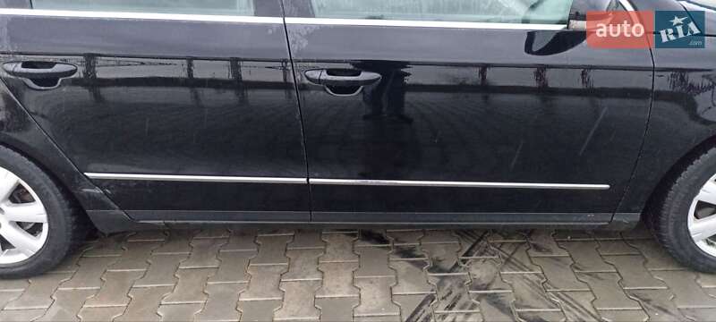 Универсал Volkswagen Passat 2010 в Луцке