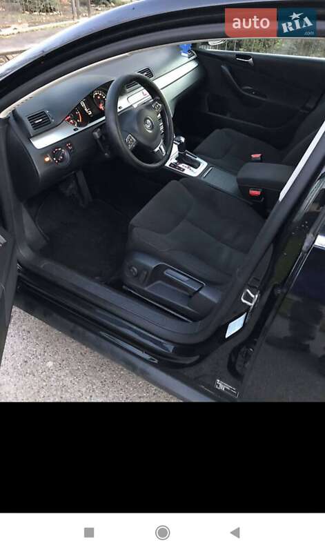 Универсал Volkswagen Passat 2010 в Луцке