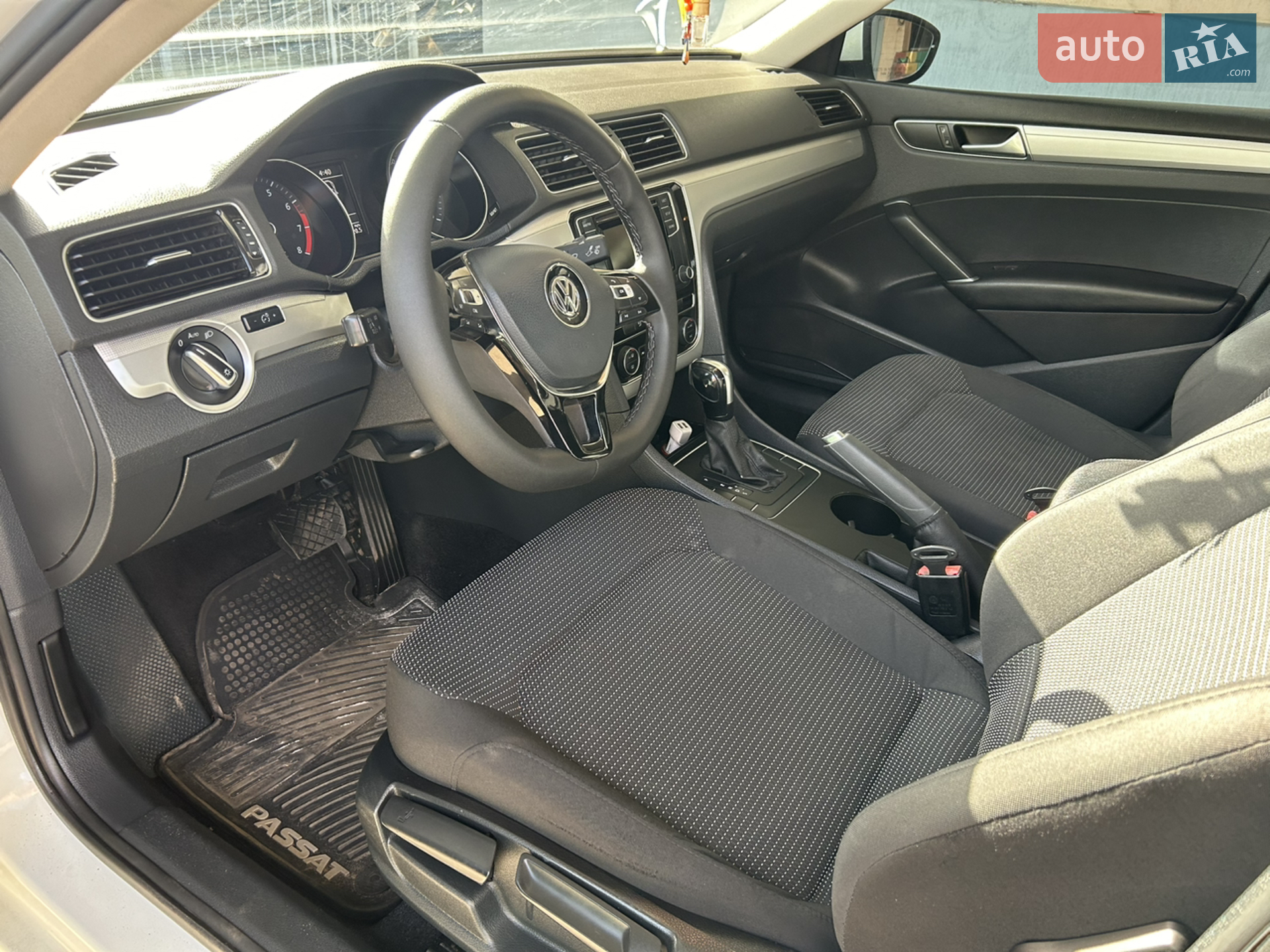 2015 Volkswagen Passat - мініатюра 6
