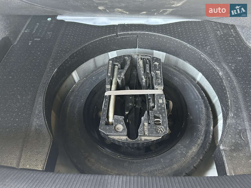 Седан Volkswagen Passat 2015 в Днепре