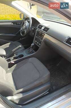 Седан Volkswagen Passat 2012 в 