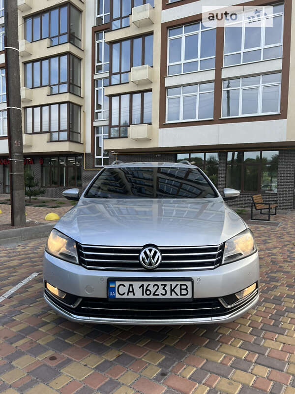 Універсал Volkswagen Passat 2011 в Умані