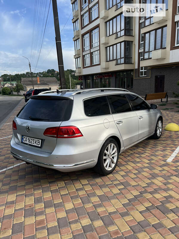 Універсал Volkswagen Passat 2011 в Умані