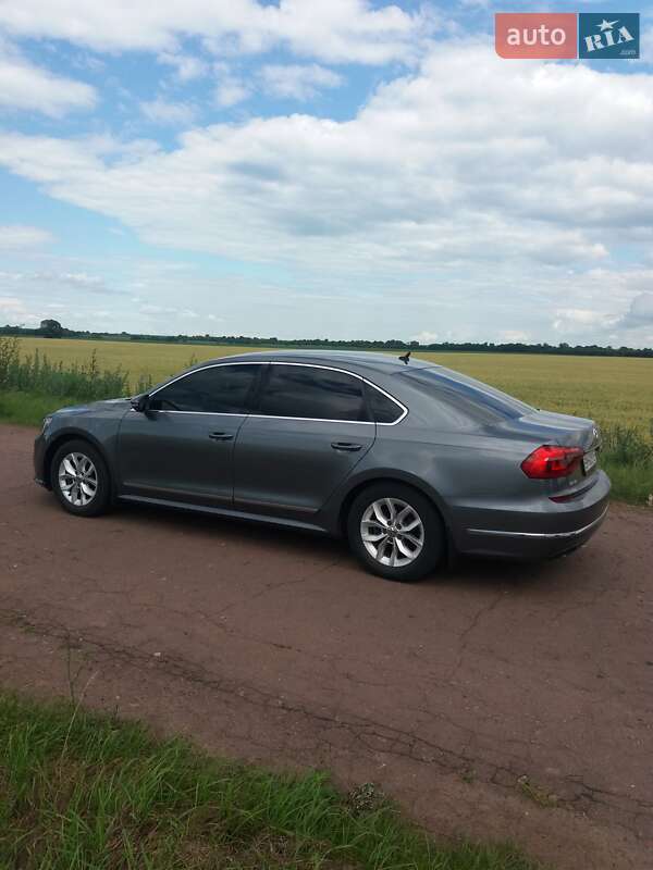 Седан Volkswagen Passat 2016 в Сумах