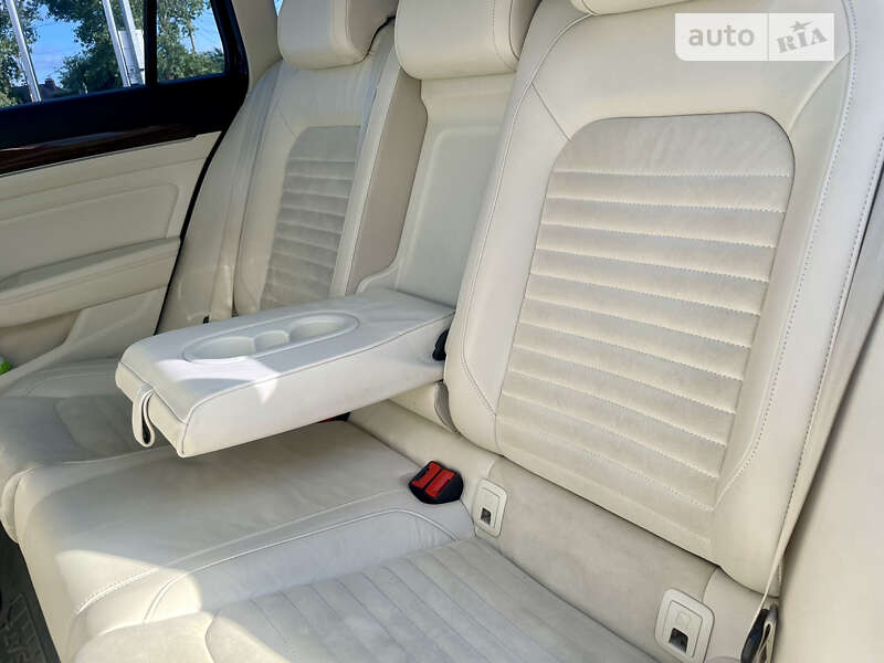 Универсал Volkswagen Passat 2015 в Вишневом