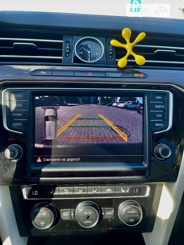 Универсал Volkswagen Passat 2015 в Вишневом