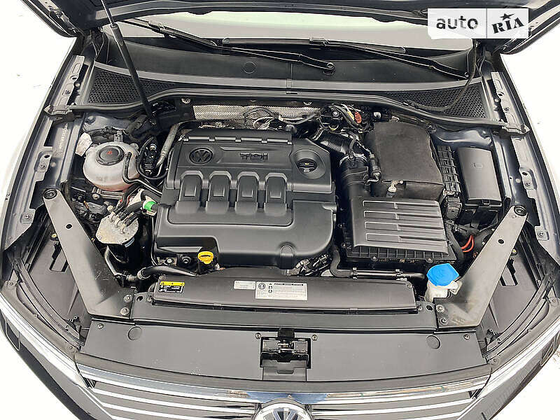 Универсал Volkswagen Passat 2015 в Вишневом