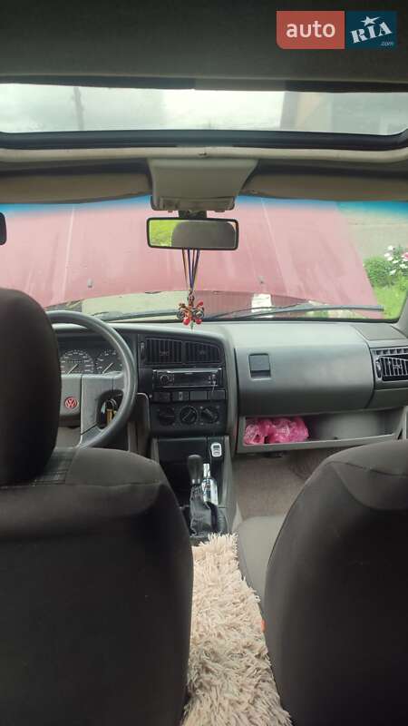 Седан Volkswagen Passat 1989 в 
