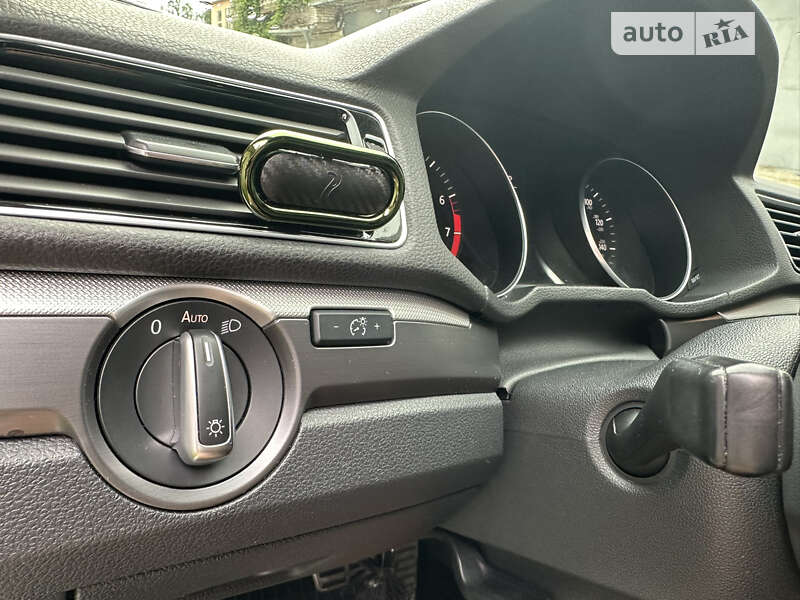 Седан Volkswagen Passat 2016 в Обухове