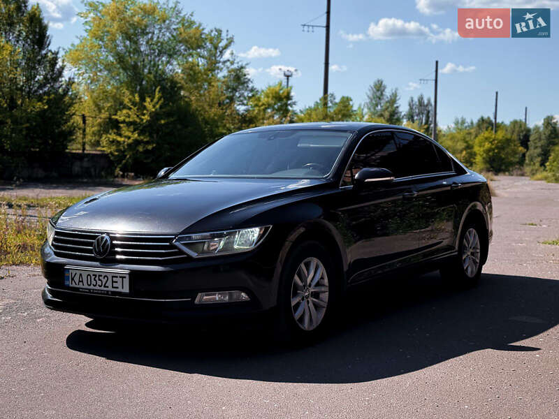 Седан Volkswagen Passat 2016 в 
