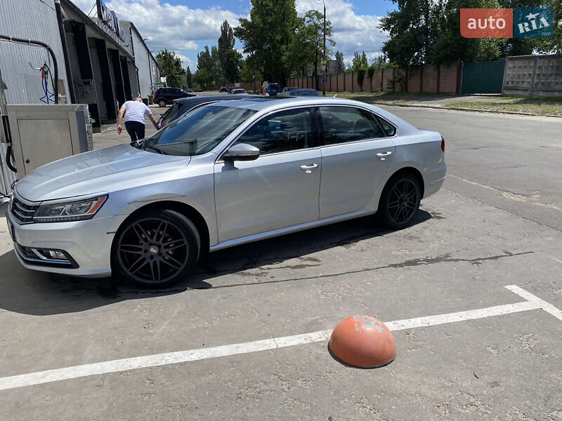 Седан Volkswagen Passat 2017 в Киеве фото 4 Седан Volkswagen Passat 2017 в Киеве