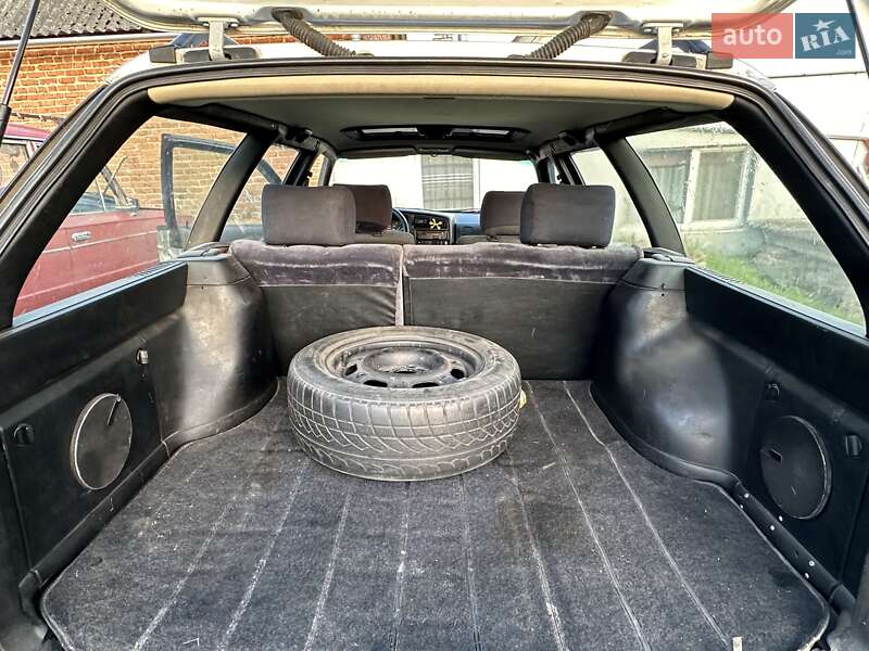 Універсал Volkswagen Passat 1989 в Підгайцях