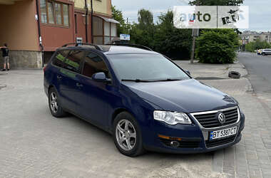 Універсал Volkswagen Passat 2009 в Івано-Франківську