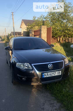 Седан Volkswagen Passat 2006 в Киеве