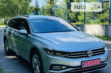 Универсал Volkswagen Passat 2020 в Киеве
