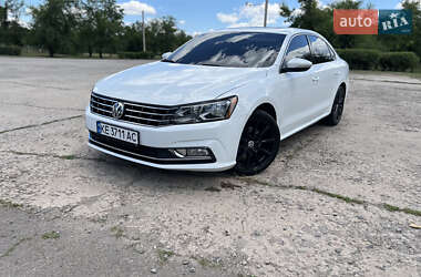 Седан Volkswagen Passat 2017 в Кривом Роге